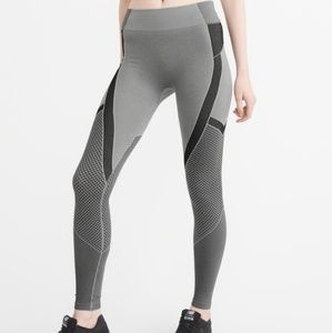 Seamless leggings